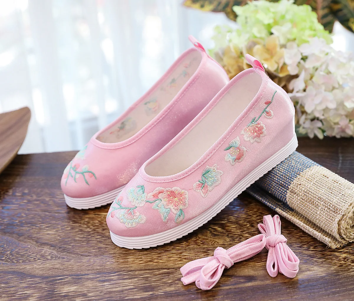 images slider number - 18