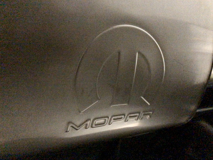 ラングラーアンリミテッドのマフラー交換・MOPARに関するカスタム事例の投稿画像4枚目