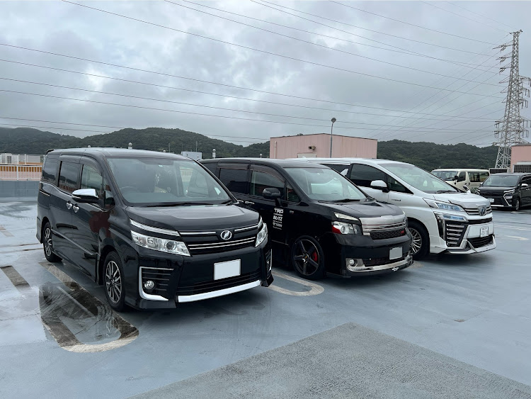 ヴォクシーG'sのヴォクシー・ZRR70W・ヴォクシーG's・ホイール交換・RMP 050Fに関するカスタム事例の投稿画像4枚目