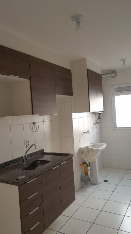 Apartamento com 2 dormitórios para alugar, 58 m² por R$ 2.701,38/mês - Jardim Flor da Montanha - Guarulhos/SP