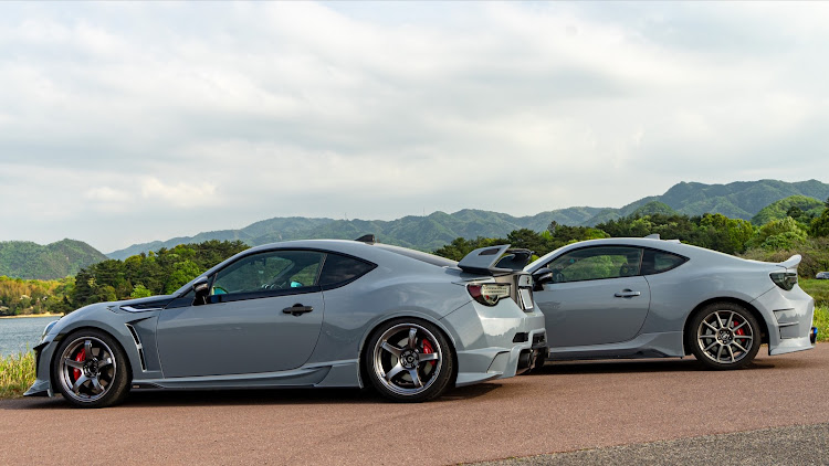 86の86zn6・ソリッドグレー・愛車の横顔・同色コラボ・オフ会に関するカスタム事例の投稿画像3枚目