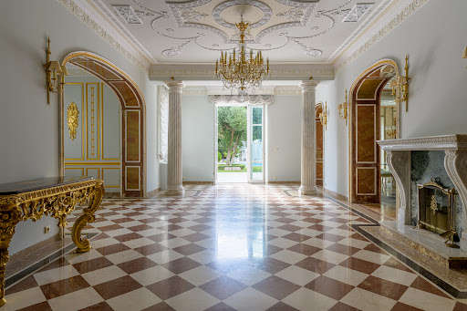 Maison avec piscine et jardin 5