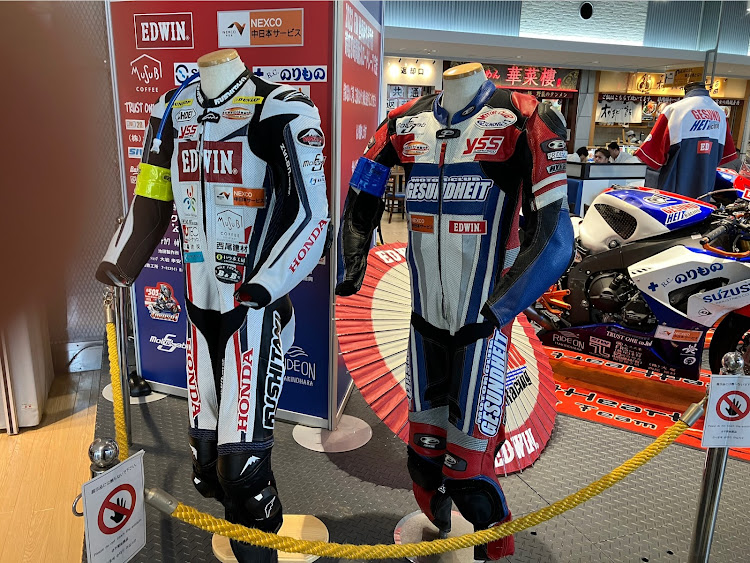 デイズ乗りの成人男性Aさんが投稿した清水PA・NEOPASA清水・8耐マシン・8耐 バイクに関するカスタム事例の投稿画像4枚目