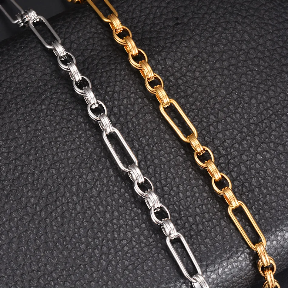 Lange verticale ketting titanium stalen hanger ketting, stijlvolle sieraden voor mannen en vrouwen, duurzaam en elegant.