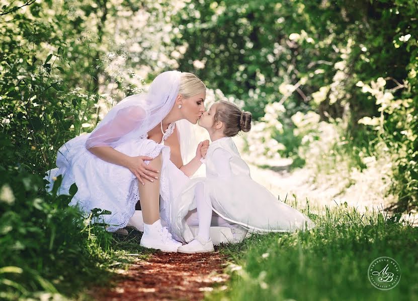 Photographe de mariage Mirabella Bress (bressmirabella). Photo du 12 avril 2019