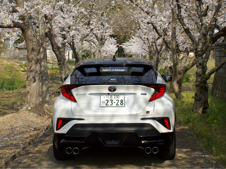 C-HRの珍しい写活シリーズ・桜と愛車・洗車・ドライブに関するカスタム事例の投稿画像4枚目