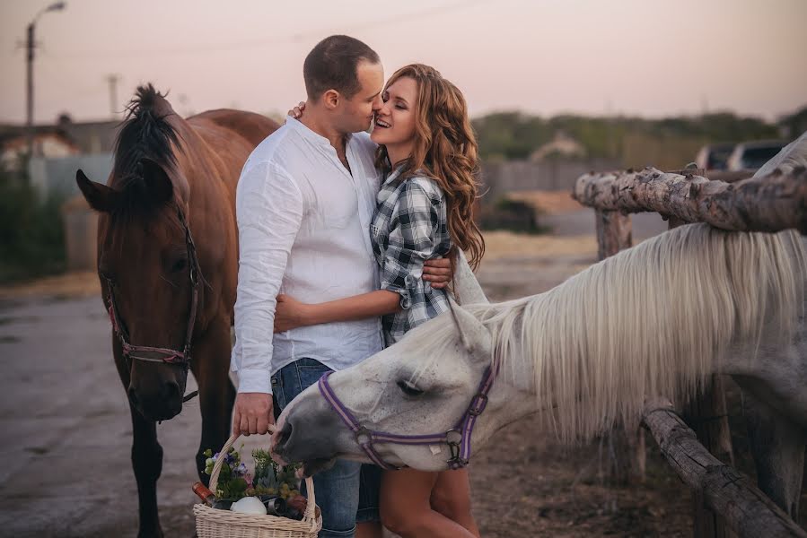 Wedding photographer Denis Minaev (minaha). Photo of 30 March 2021