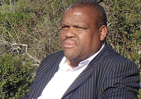 Mopani district's manager Republic Monakedi is recuperating in hospital after he was battered by robbers.