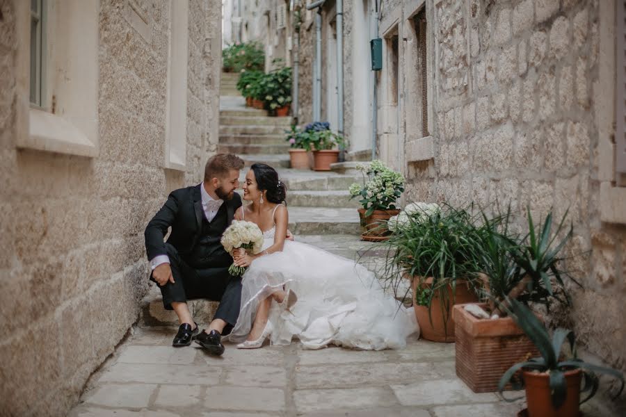 Fotógrafo de casamento Edon Krasniqi (edonphotography). Foto de 17 de fevereiro 2020