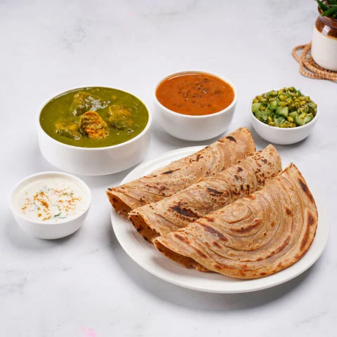 Palak Chicken Fit Thali