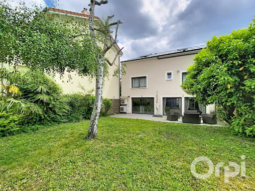 House with terrace 3