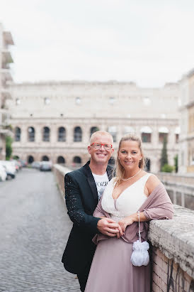 Fotografo di matrimoni Olga Angelucci (olgangelucci). Foto del 21 febbraio 2022