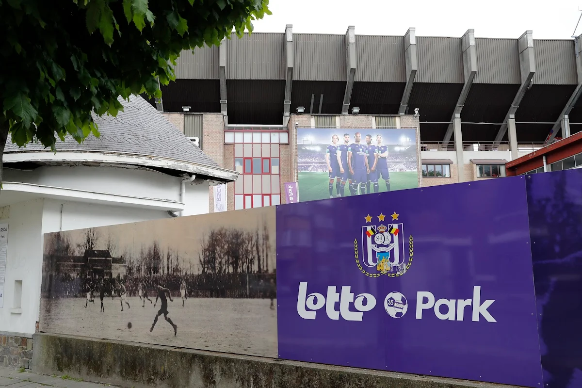 Spectaculaire terugkeer in de maak? 'Anderlecht doet concreet voorstel om ex-topspeler naar Lotto Park te halen'