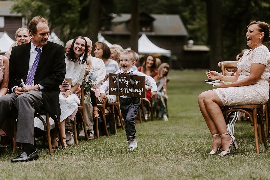 Wedding photographer Cat Dossett (catdossett). Photo of 10 March 2020