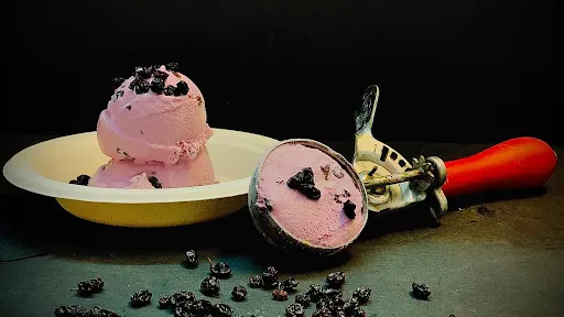 Blackcurrant Kulfi Roll