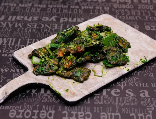 Crispy Chicken In Green Chilli Sauce