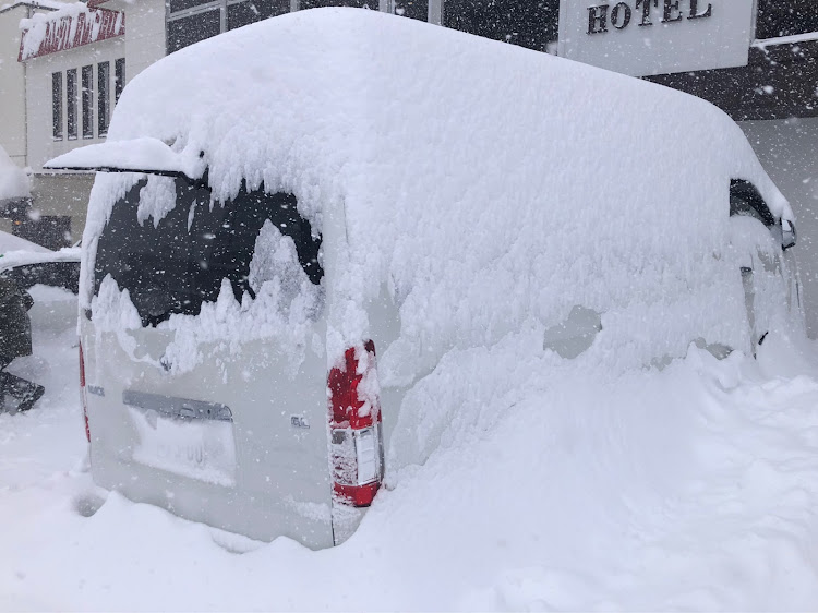 ハイエースワゴンの雪に関するカスタム事例の投稿画像1枚目