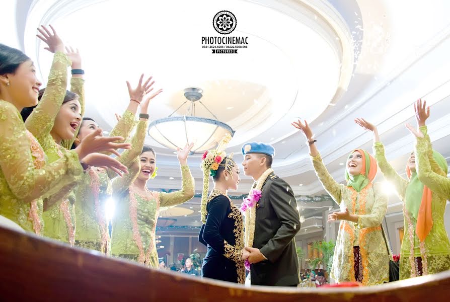 Wedding photographer Haris Sujatmiko (photocinemac). Photo of 15 May 2018