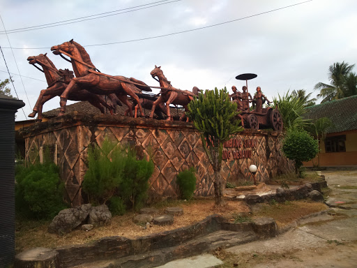 Patung Jendral Berkuda Pacitan