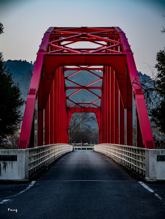 3シリーズ セダンのBMW・橋・朝活・discover＿ct・LUMIX G9 Pro Ⅱに関するカスタム事例の投稿画像2枚目