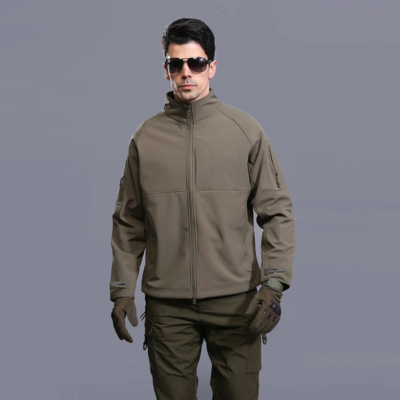 Chaqueta de Hombre para Exteriores Delgado Commander Cuello Alto Holgado Ideal para Actividades al Aire Libre y Uso Diario