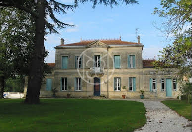 Vineyard with pool and outbuildings 6