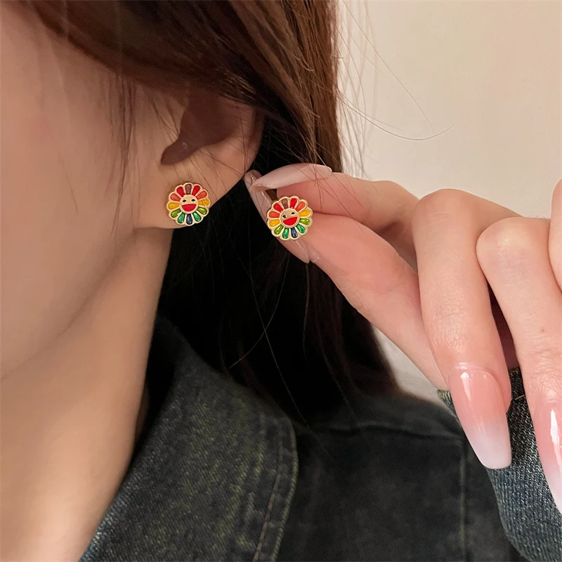 Kleurrijke zonnebloemring voor dames, regenboog ornament. Een stralende blikvanger, ideaal als cadeau. Een levendig en elegant sieraad voor elke gelegenheid.