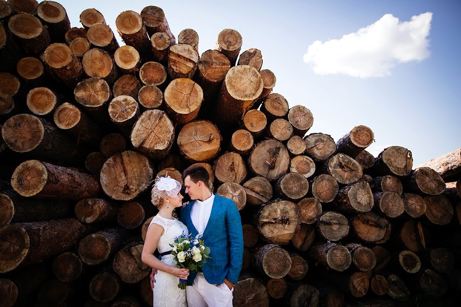 Fotógrafo de casamento Yuliya Reznichenko (manila). Foto de 2 de setembro 2014