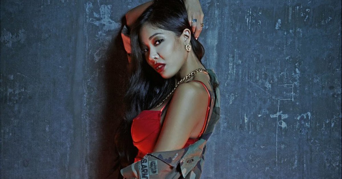 Korean Rapper Jessi Shows Off Bangin Summer Beach Bikini