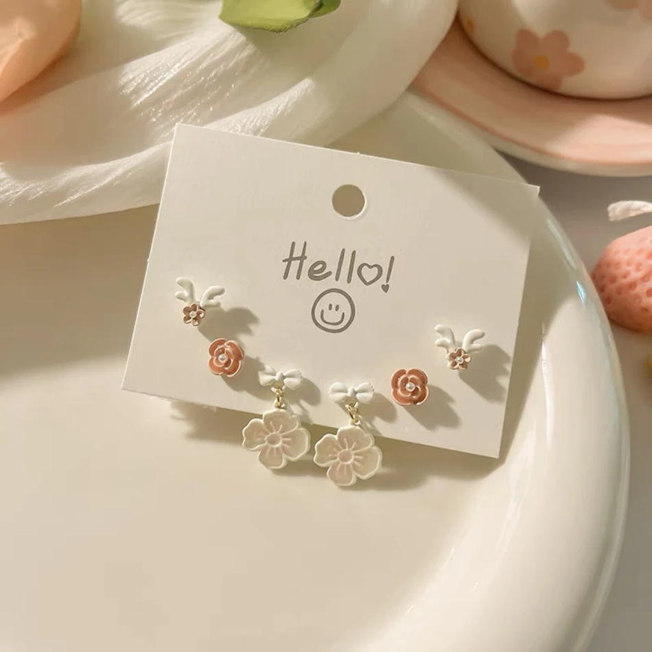 Sterling zilveren oorstekers voor dames, eenvoudig en schattig. Perfecte dagelijkse oorbellen voor een subtiele, stijlvolle look.