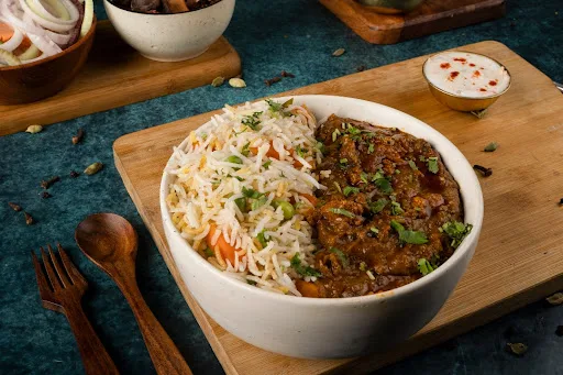 Dal Makhani with Veg Pulao Bowl