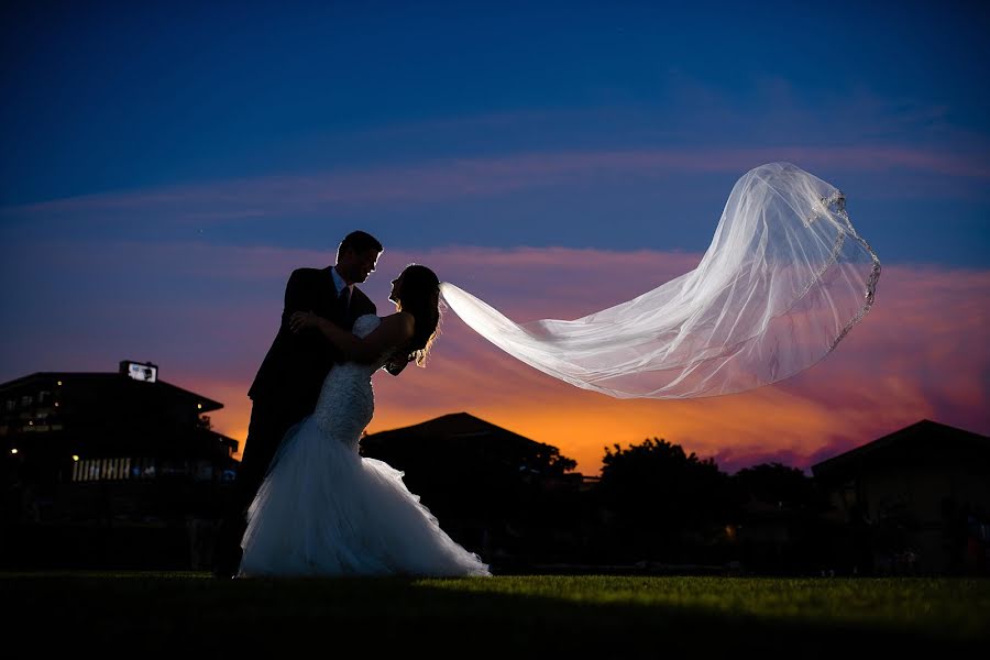 Fotógrafo de casamento Alan Wohlgemut (lighterfocus). Foto de 8 de dezembro 2019