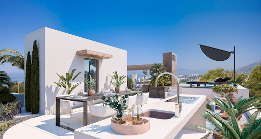 House with pool and terrace 4