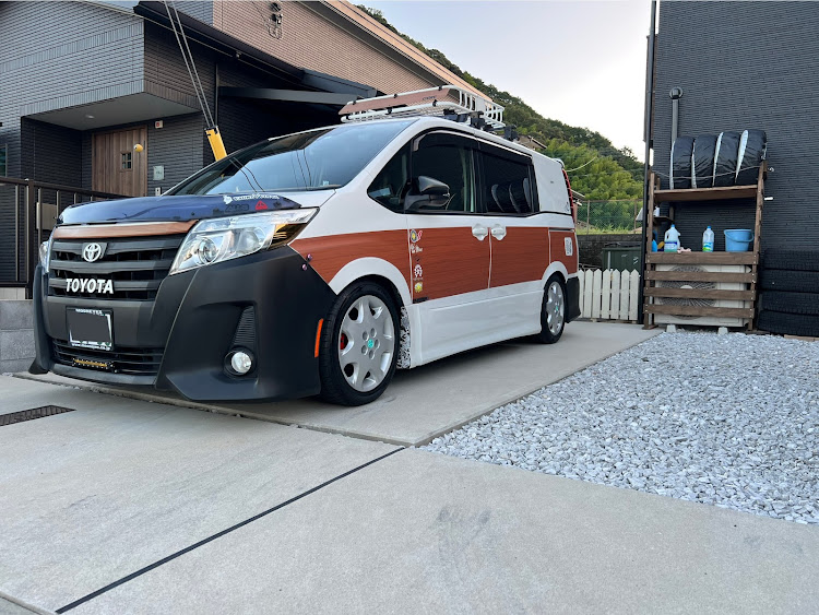 ノアのUS的趣向ミニバン集まれ・普段履きホイール・輸出版純正ホイール風・グーグルストリートビュー・映ってるなぁに関するカスタム事例の投稿画像6枚目
