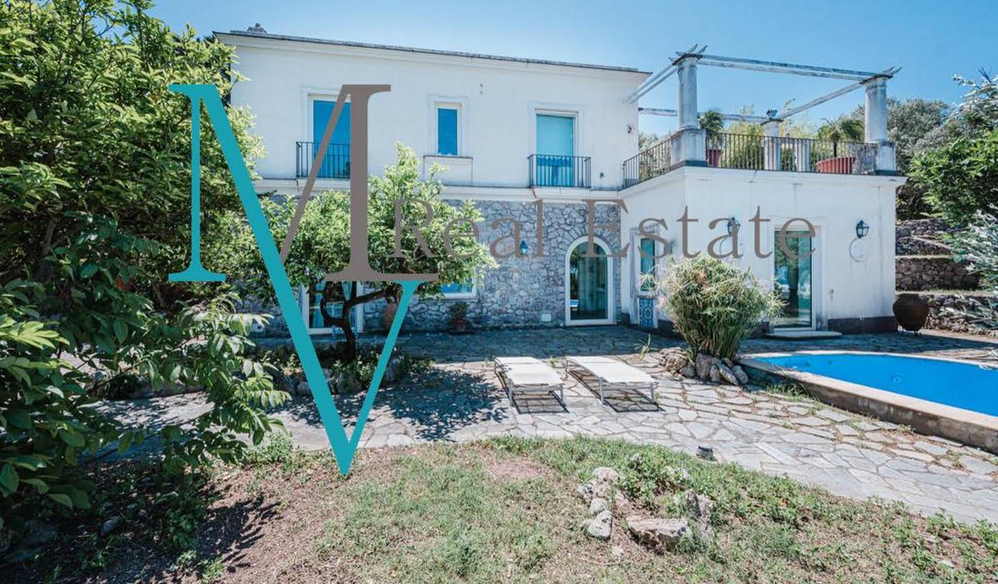 Villa with pool and garden Anacapri