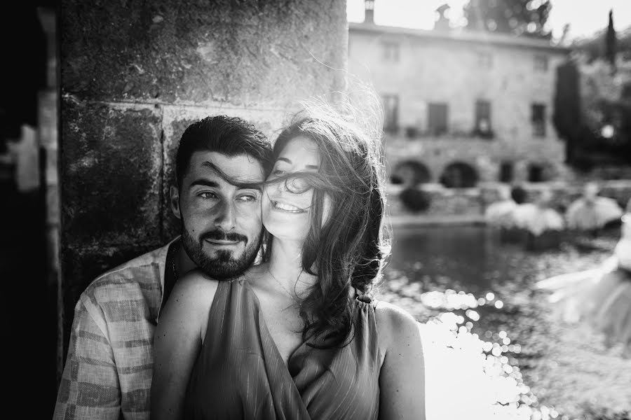 結婚式の写真家Nevio Arcangeli (nevioarcangeli)。2021 4月14日の写真