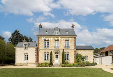 Maison avec piscine et terrasse 1