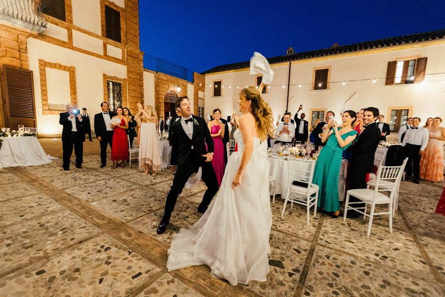Wedding photographer Stefano Dottori (welldonestudio). Photo of 6 October 2022