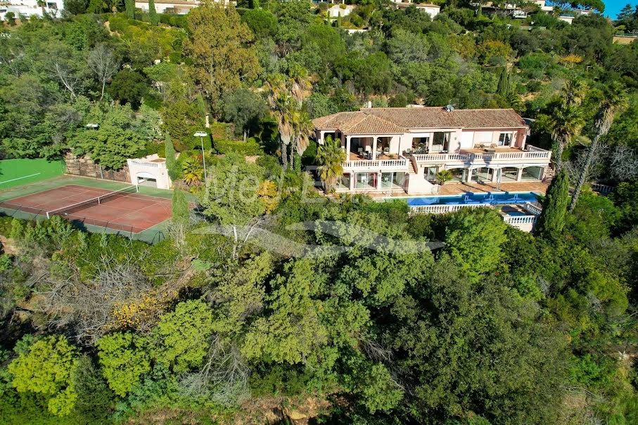 Vente villa 10 pièces 450 m² à Grimaud (83310), 6 500 000 €