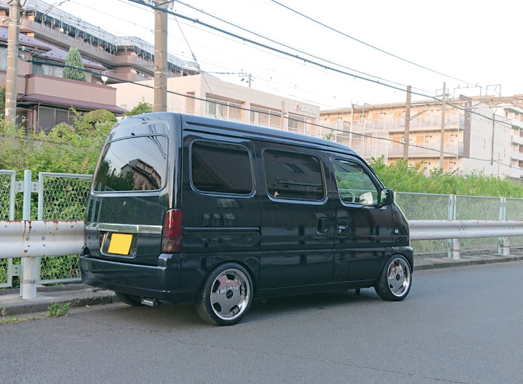 エブリイワゴンのDA62・エブリィ・ユーロライン・ローダウン・車高調整に関するカスタム事例の投稿画像2枚目