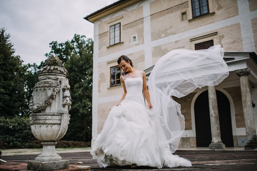 Jurufoto perkahwinan Varga Péter (veszpremwedding). Foto pada 23 Mei 2023