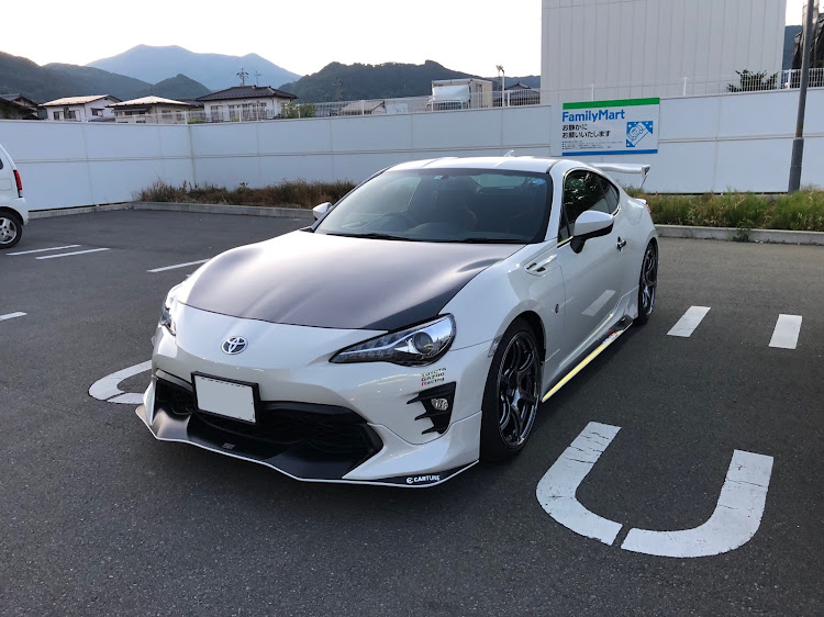86のリアバンパー塗装はげに関するカスタム事例の投稿画像1枚目
