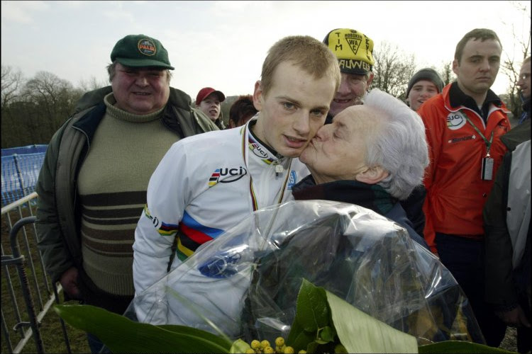 Topmomenten uit de carrière van Kevin Pauwels: van geschiedenis schrijven bij de jeugd tot absolute heerser in 2012