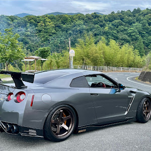 NISSAN GT-R R35