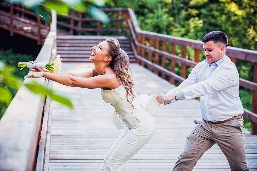 Wedding photographer Denis Osipov (svetodenru). Photo of 26 April 2018