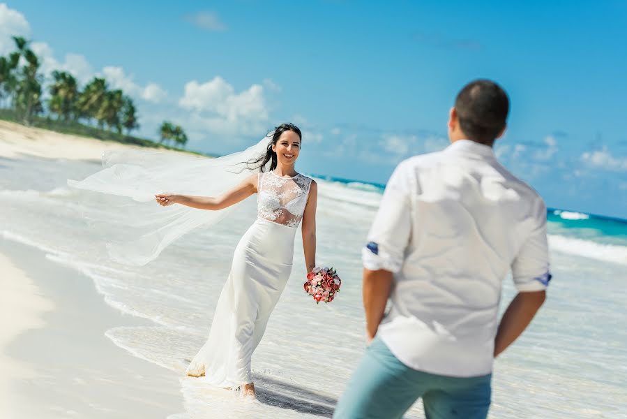 Fotógrafo de bodas Irina Savinova (irina-dominicana). Foto del 7 de junio 2021