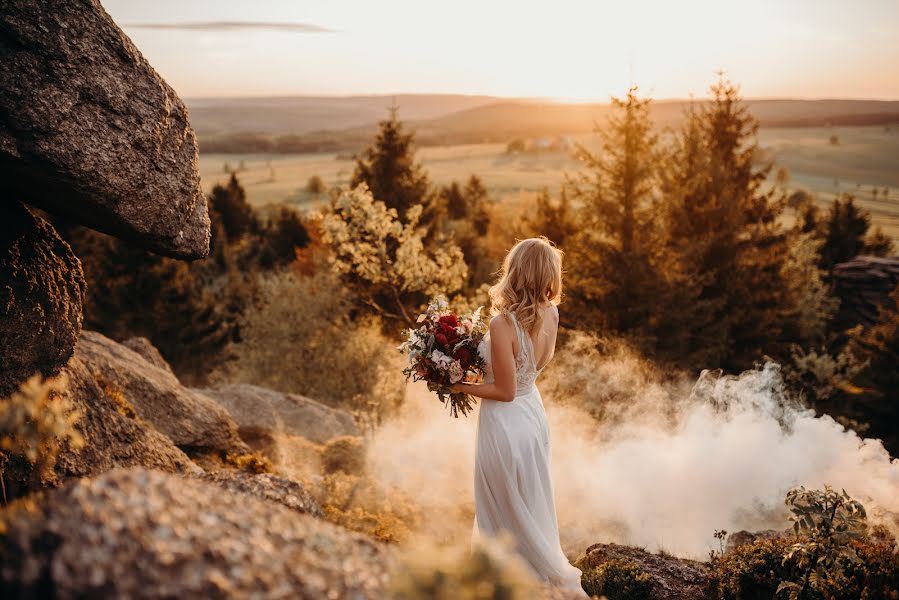 Fotógrafo de casamento Lenka Lojková (lenkalojova). Foto de 26 de fevereiro