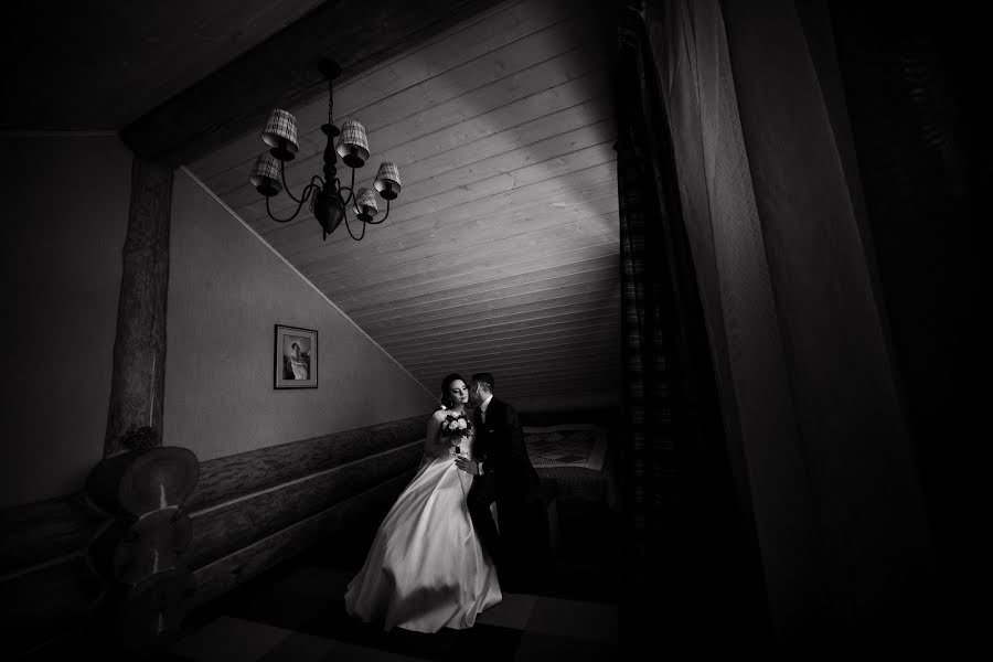 Wedding photographer Dmitriy Shumeev (wedmoment). Photo of 2 February 2016