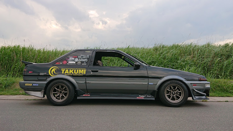 スプリンタートレノのシートカウル・スズキカタナ・ユニコーン・レーシングサービスワタナベ・リヤウィングに関するカスタム事例の投稿画像4枚目