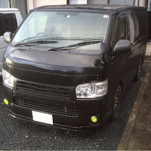 ハイエースバン TRH200V